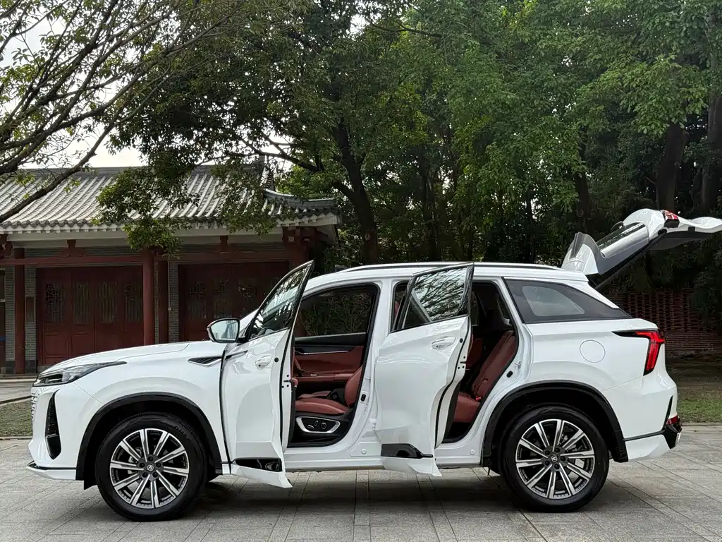 Changan CS75 PLUS — фото 13