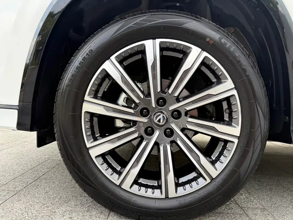 Changan CS75 PLUS — фото 14