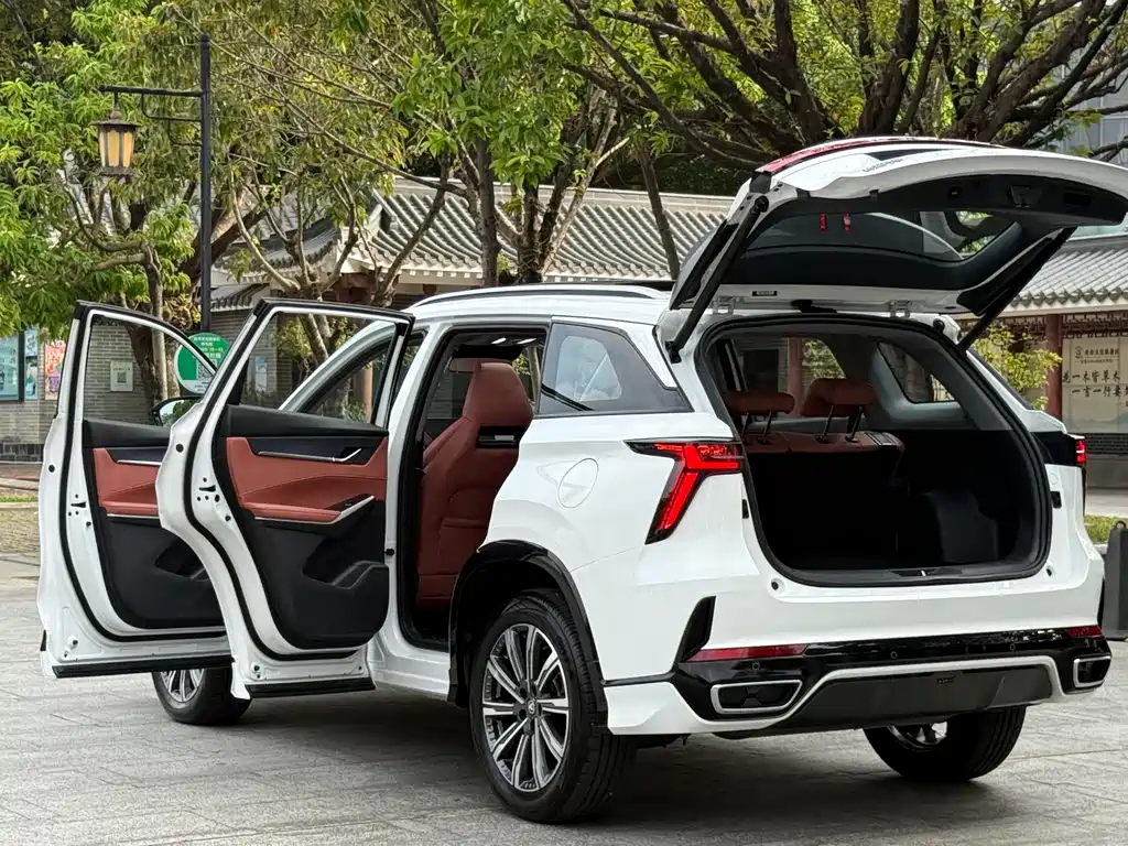 Changan CS75 PLUS — фото 19