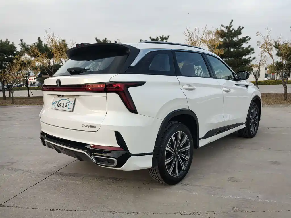 Changan CS75 PLUS — фото 3