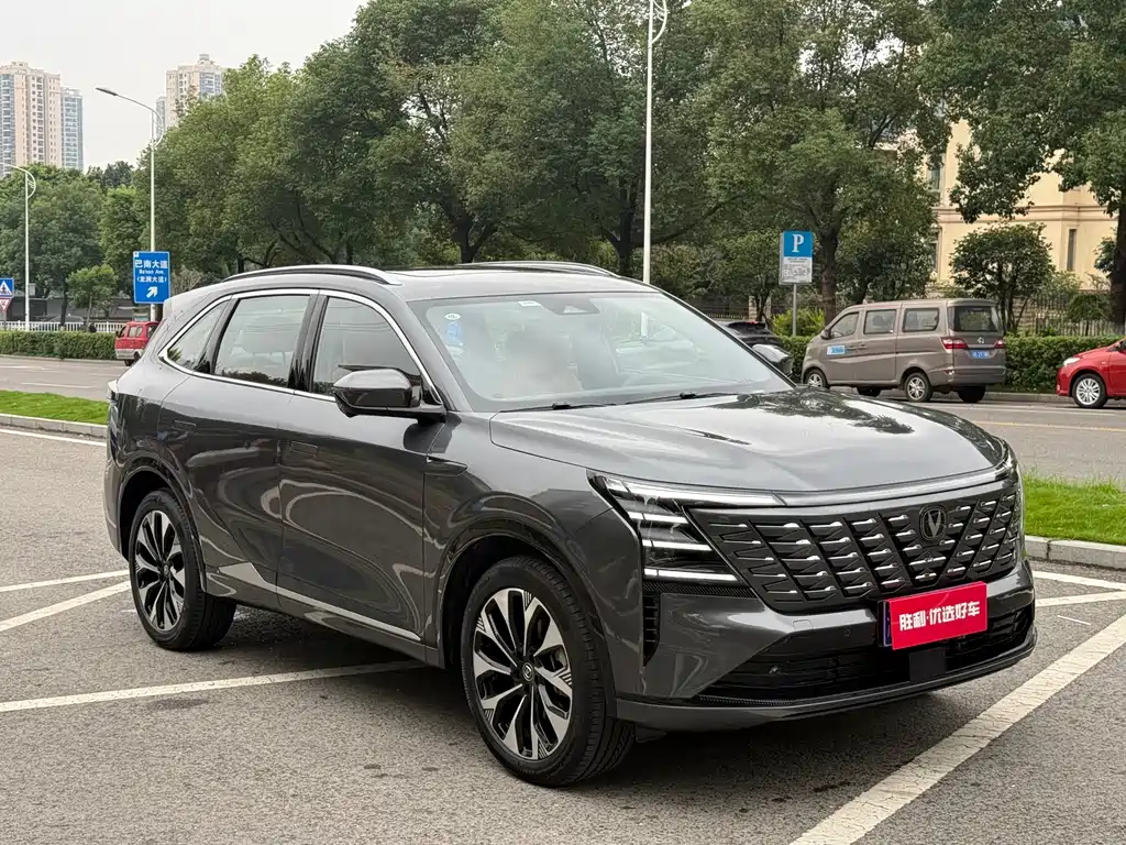 Changan CS75 PLUS — фото 3