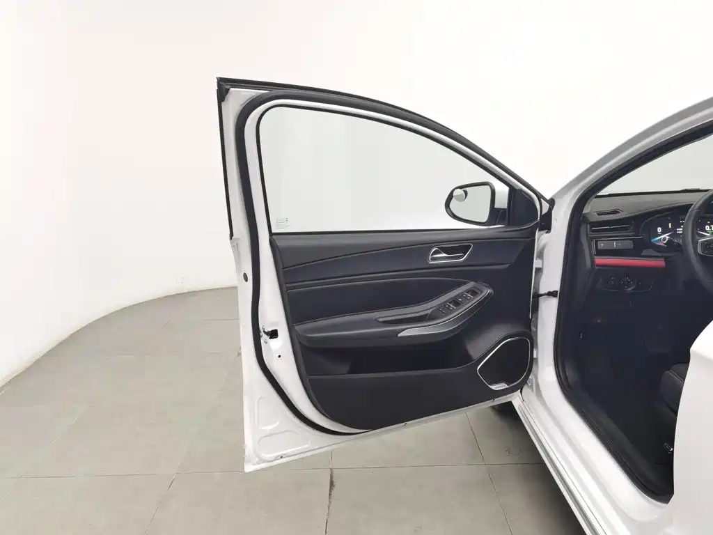 Chery Arrizo 5 PLUS — фото 8