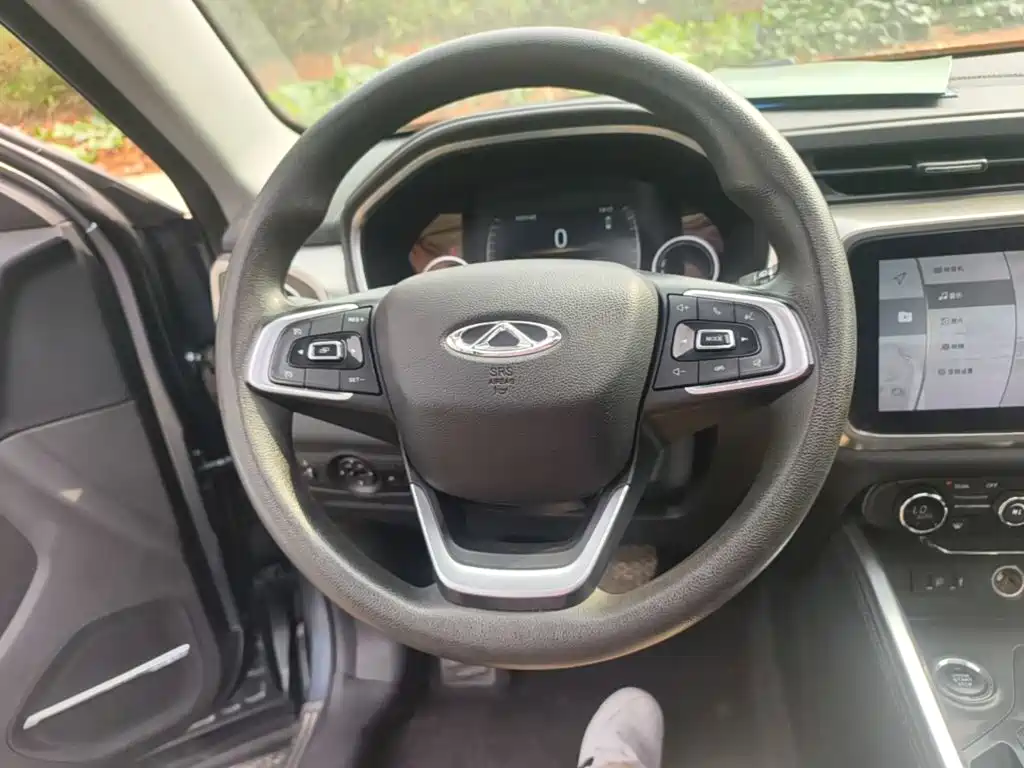 Chery Tiggo 8 — фото 10
