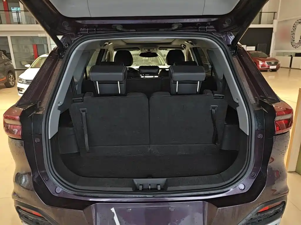 Chery Tiggo 8 — фото 18