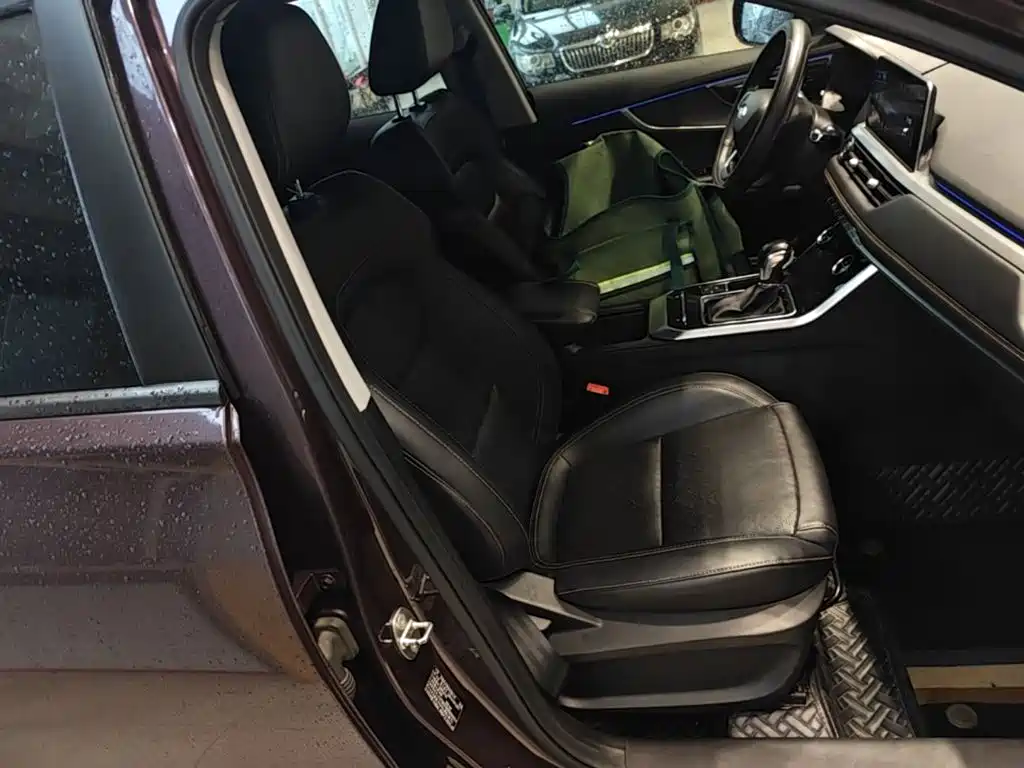 Chery Tiggo 8 — фото 24