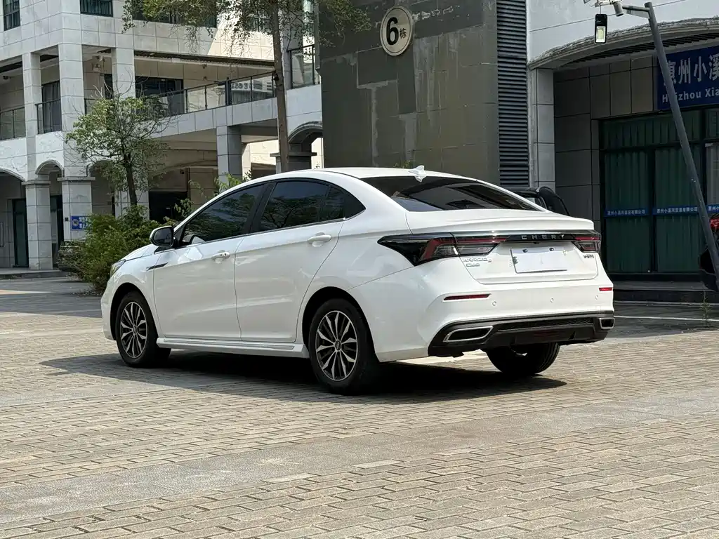 Chery Arrizo 5 PLUS — фото 3