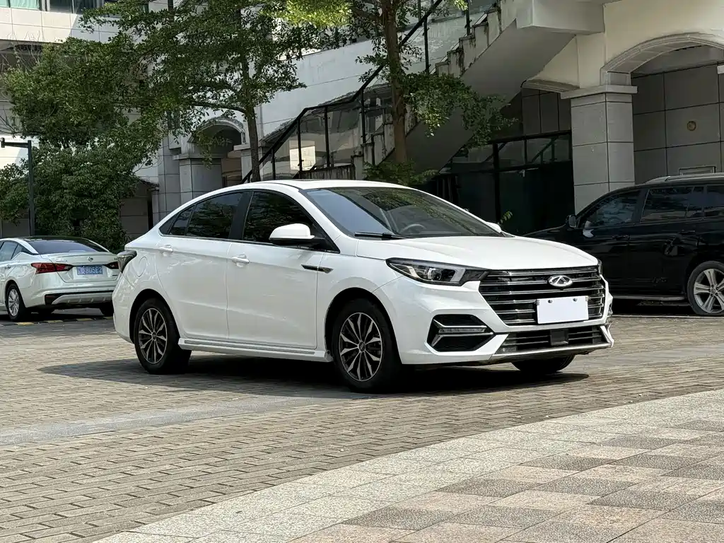 Chery Arrizo 5 PLUS — фото 6