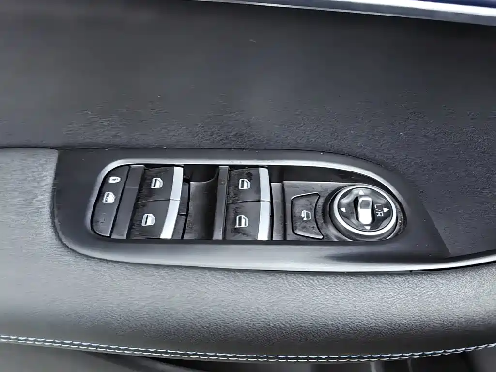 Chery Tiggo 7 PLUS — фото 9