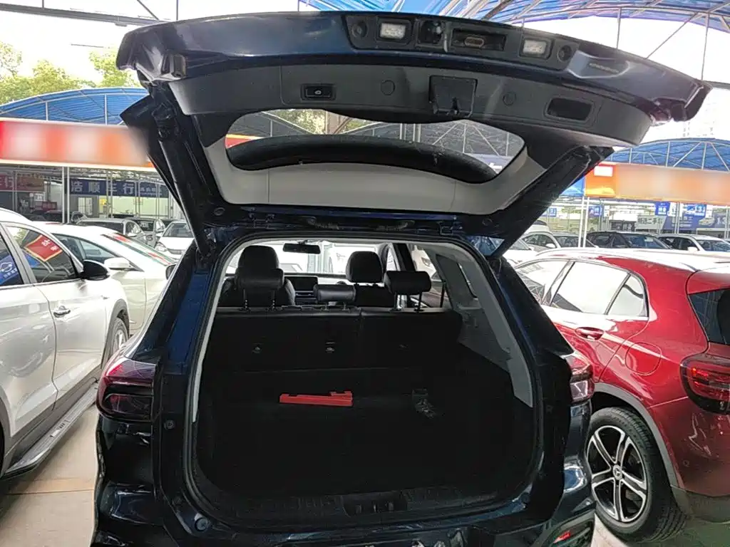 Chery Tiggo 8 — фото 18