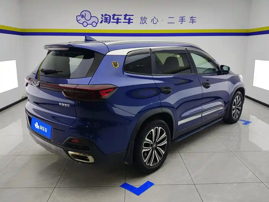 Chery Tiggo 8 — фото 3