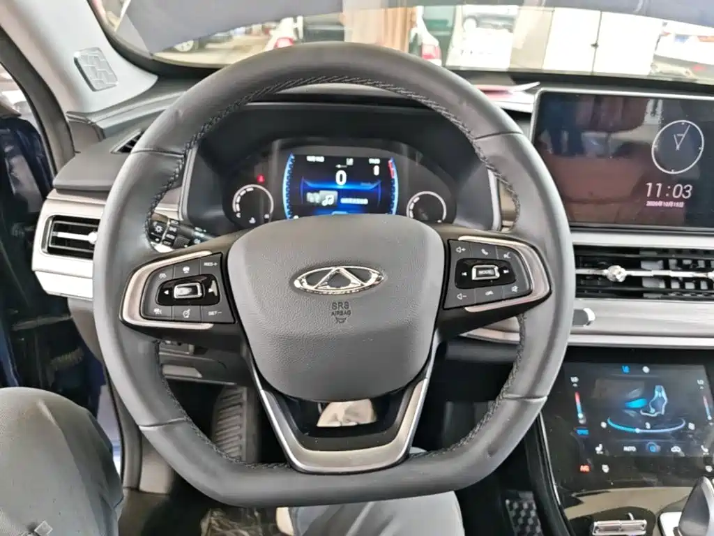 Chery Tiggo 8 — фото 10