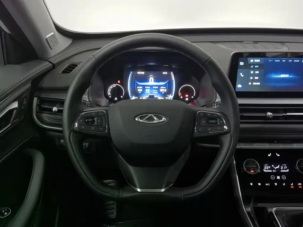 Chery Tiggo 8 — фото 11