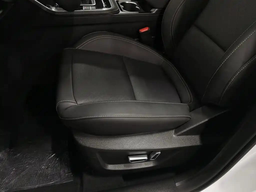 Chery Tiggo 8 — фото 20