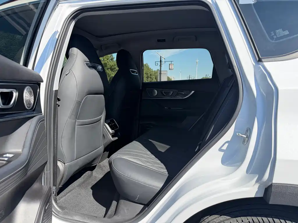 Chery Tiggo 7 PLUS — фото 9