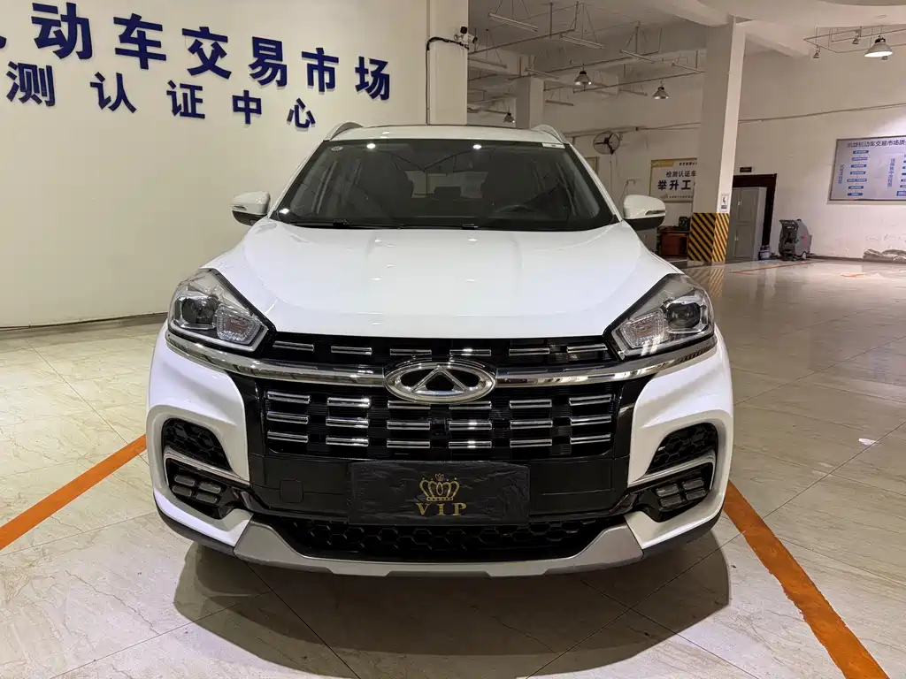 Chery Tiggo 8 — фото 2