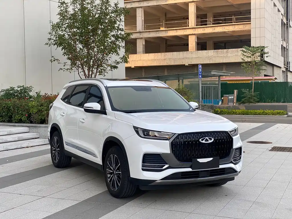 Chery Tiggo 8 — фото 3