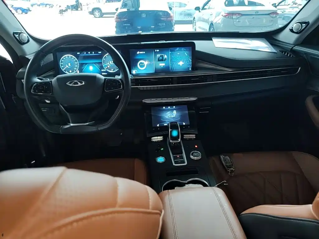 Chery Tiggo 8 PLUS — фото 9