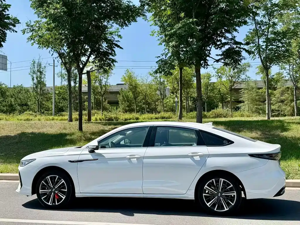 Chery Arrizo 8 PRO — фото 3