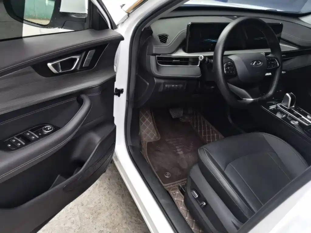 Chery Tiggo 8 PLUS — фото 15