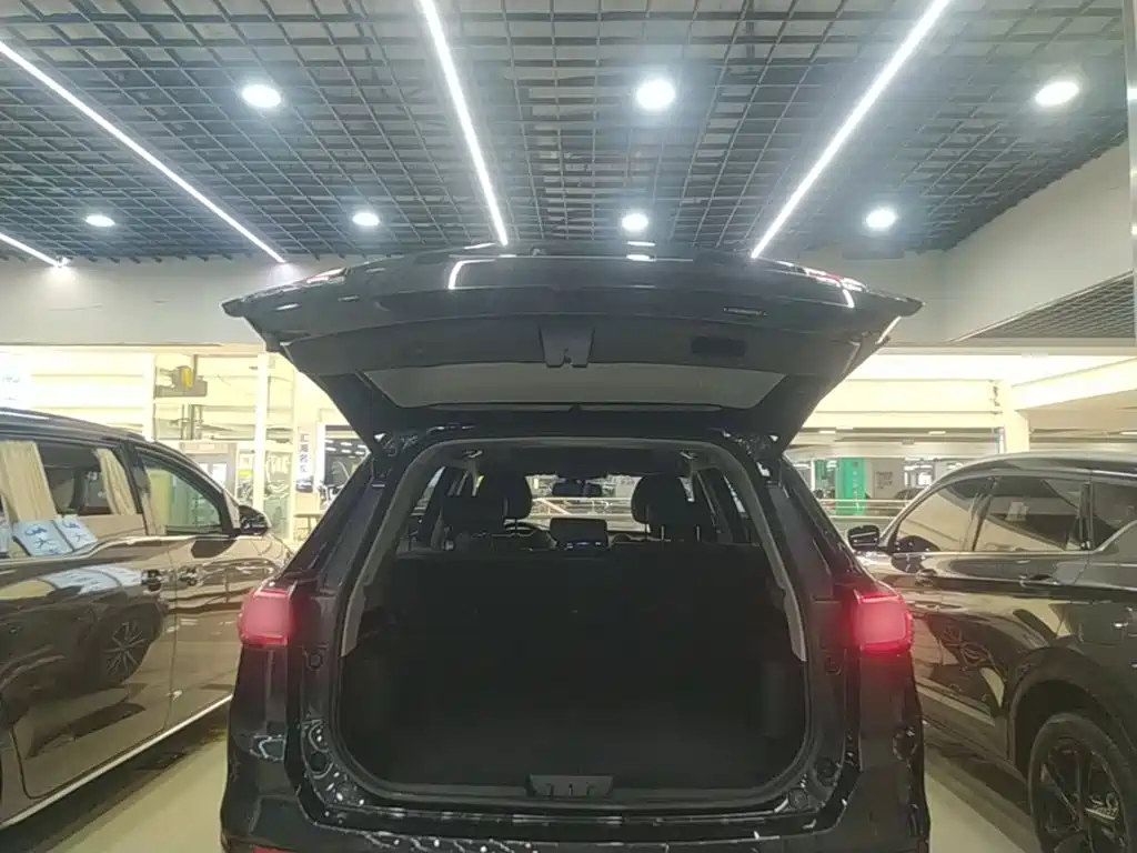 Chery Tiggo 8 — фото 18
