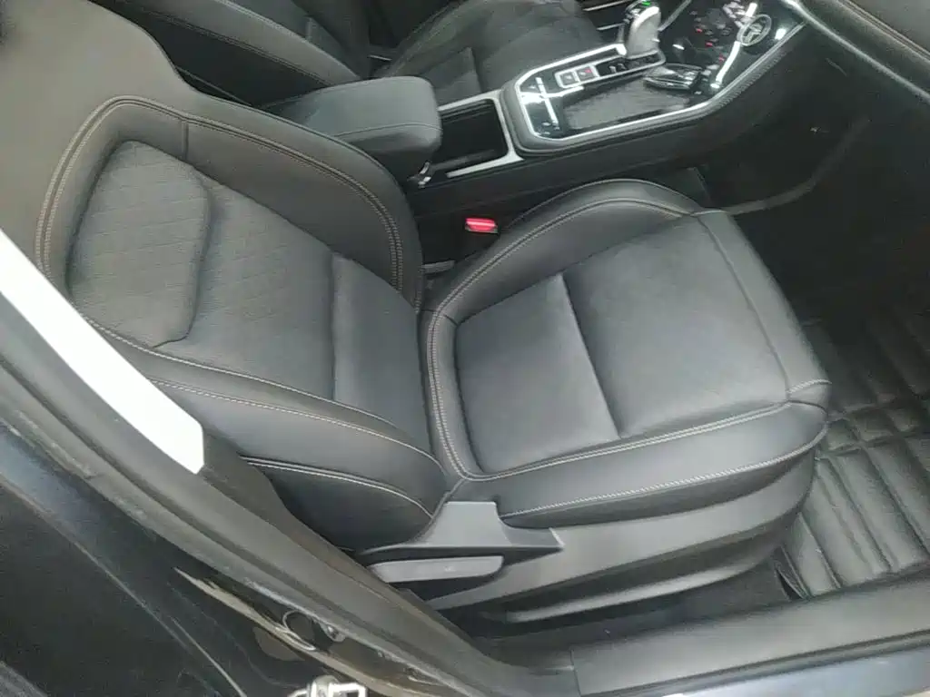 Chery Tiggo 8 — фото 24
