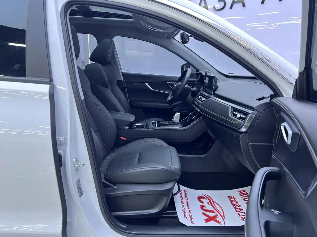 Chery Tiggo 8 — фото 18