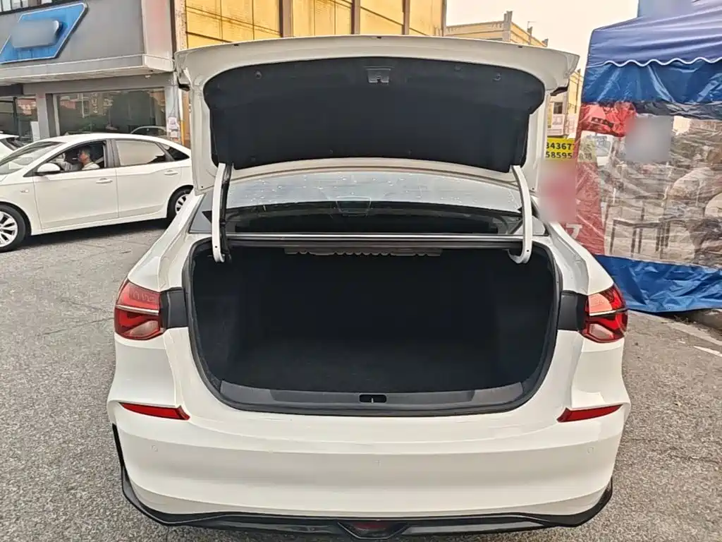 Chevrolet Monza — фото 18