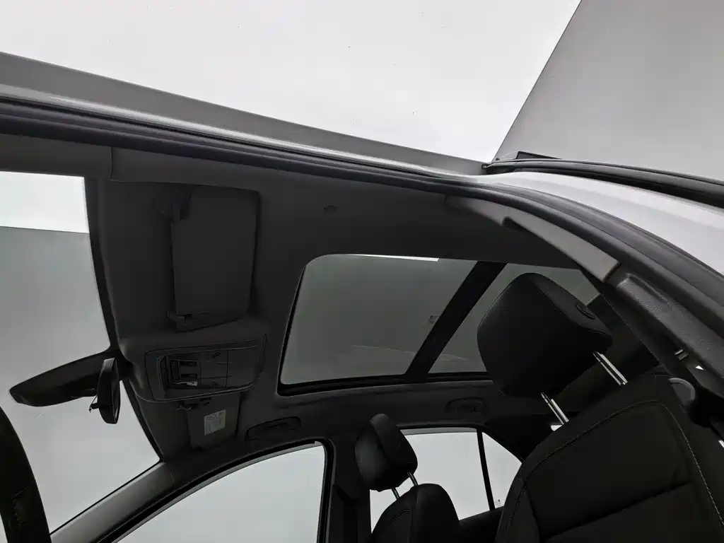 Chevrolet Equinox — фото 14