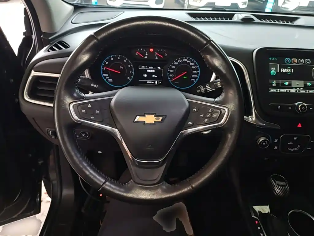 Chevrolet Equinox — фото 10