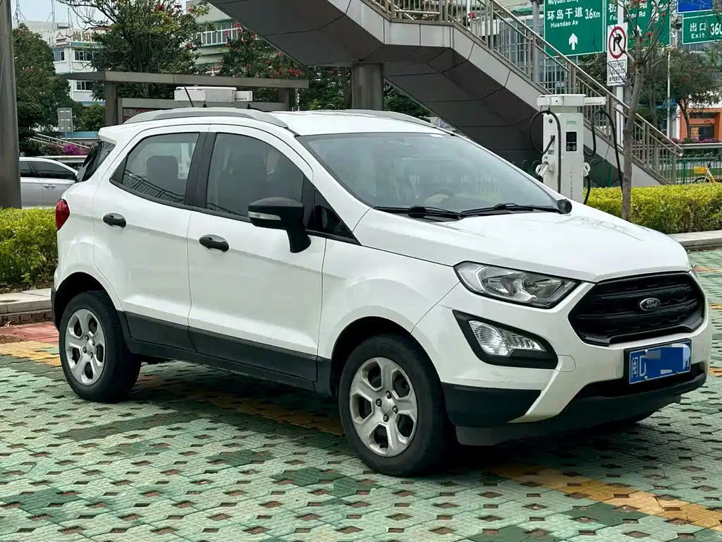 Ford Ecosport — фото 3