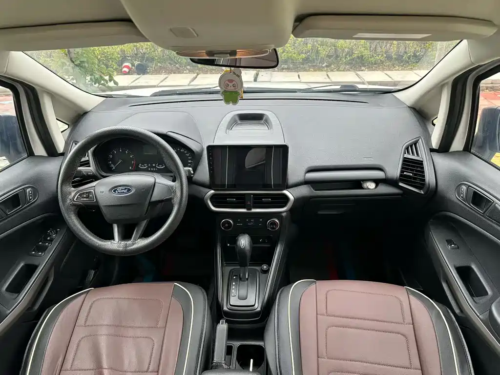 Ford Ecosport — фото 5