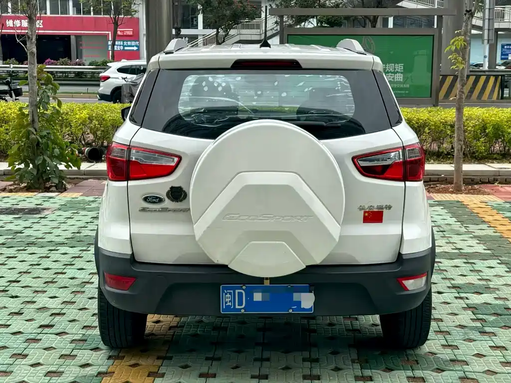 Ford Ecosport — фото 8