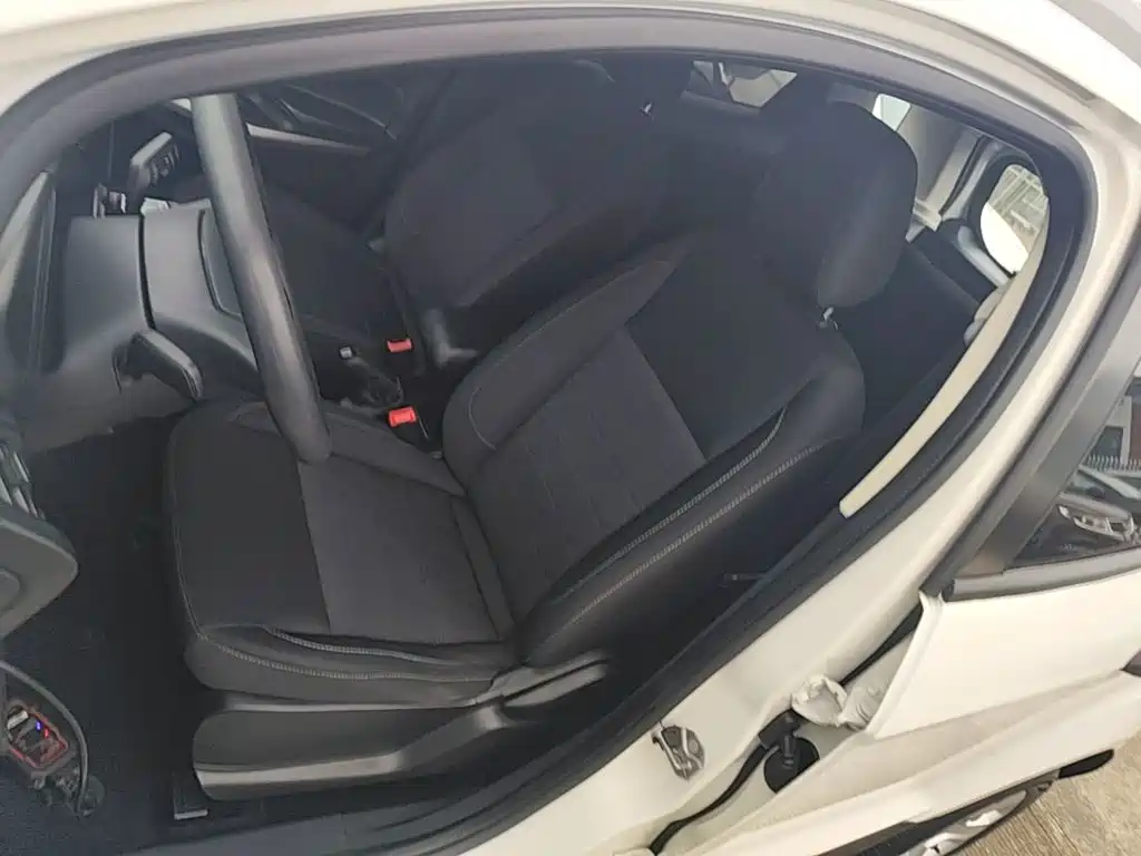 Ford Ecosport — фото 14