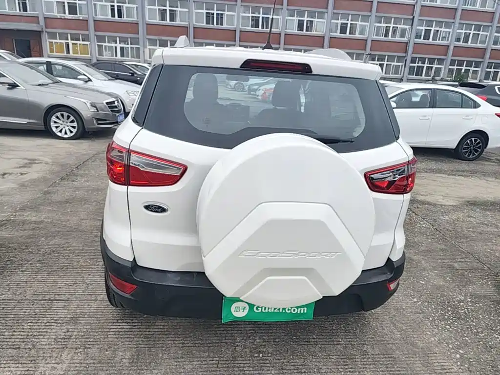 Ford Ecosport — фото 5