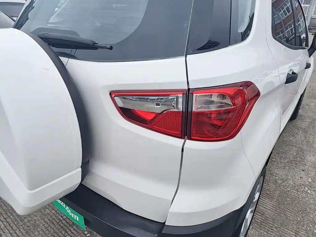 Ford Ecosport — фото 7