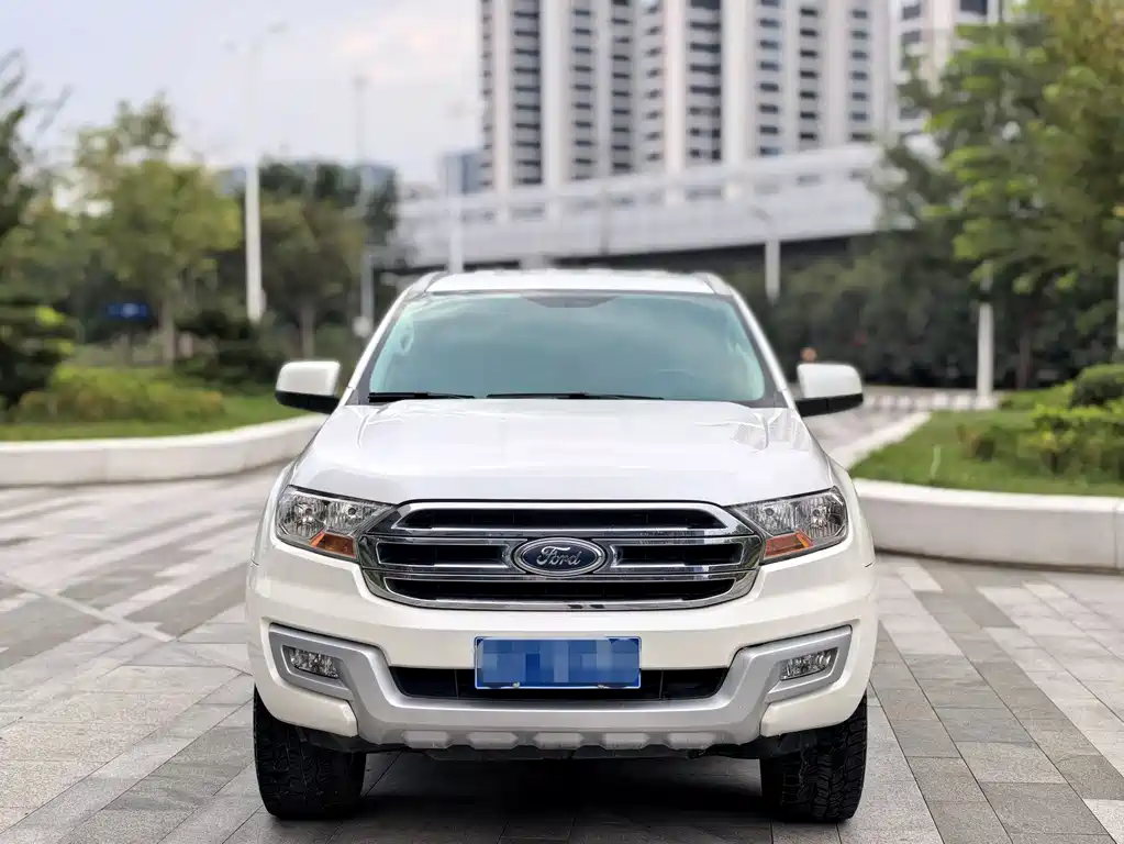 Ford Everest — фото 2
