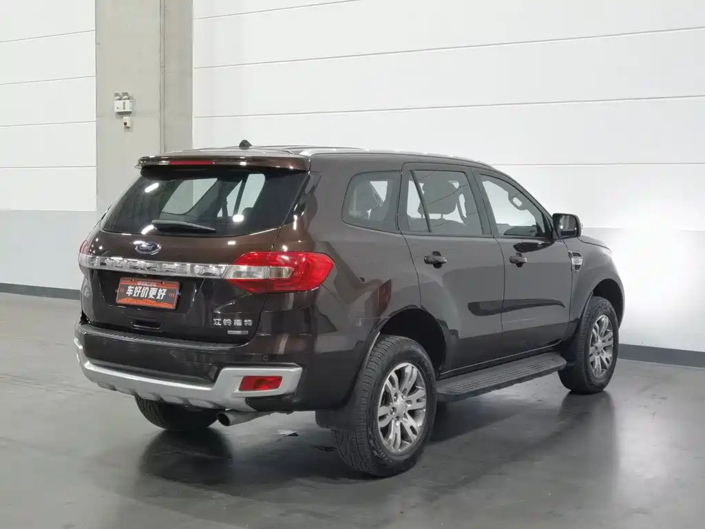 Ford Everest — фото 2