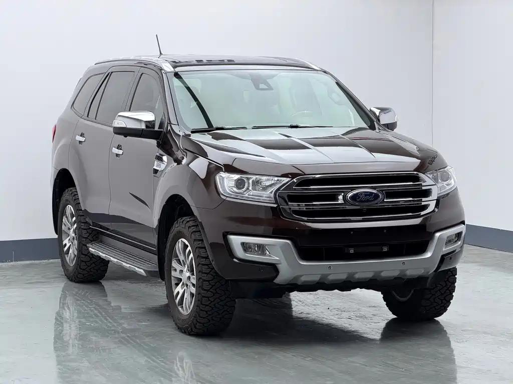 Ford Everest — фото 3