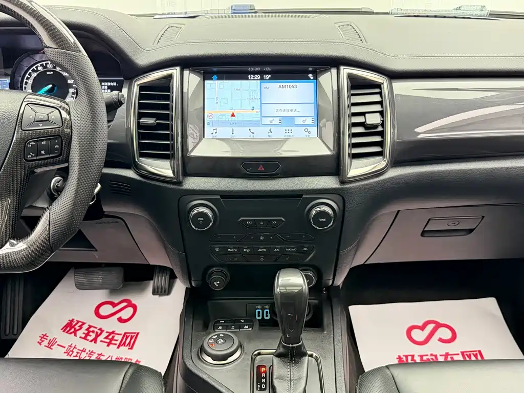 Ford Everest — фото 10