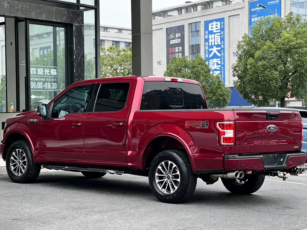 Ford F-150 Raptor — фото 9
