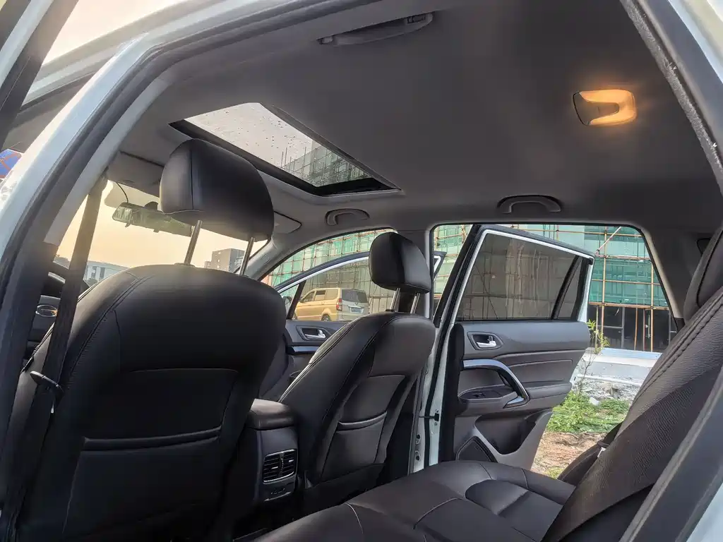 GAC Motor Trumpchi GS4 — фото 15