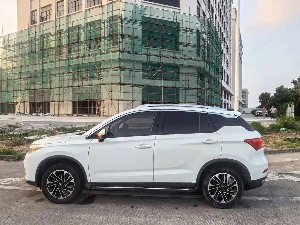 GAC Motor Trumpchi GS4 — фото 8