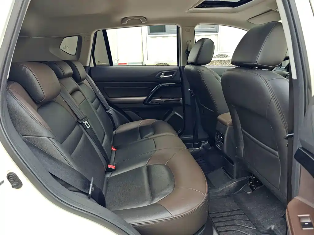 GAC Motor GS4 Hybrid — фото 11
