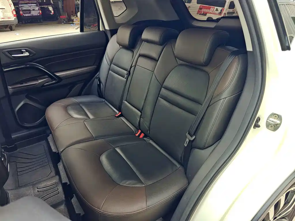 GAC Motor GS4 Hybrid — фото 15