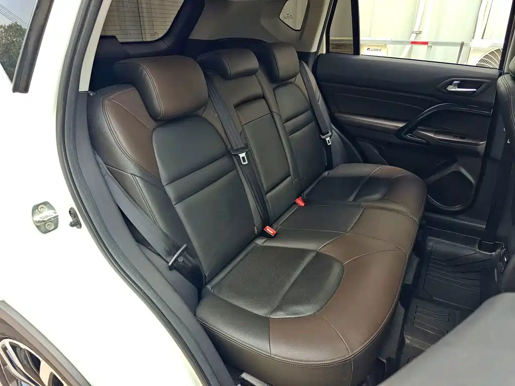 GAC Motor GS4 Hybrid — фото 16