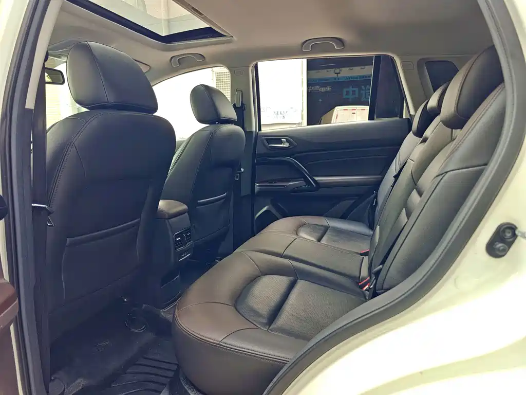 GAC Motor GS4 Hybrid — фото 18