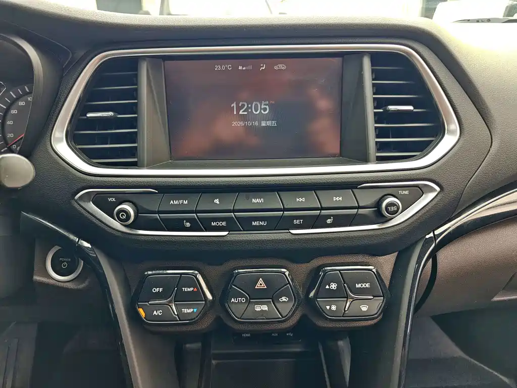 GAC Motor GS4 Hybrid — фото 25