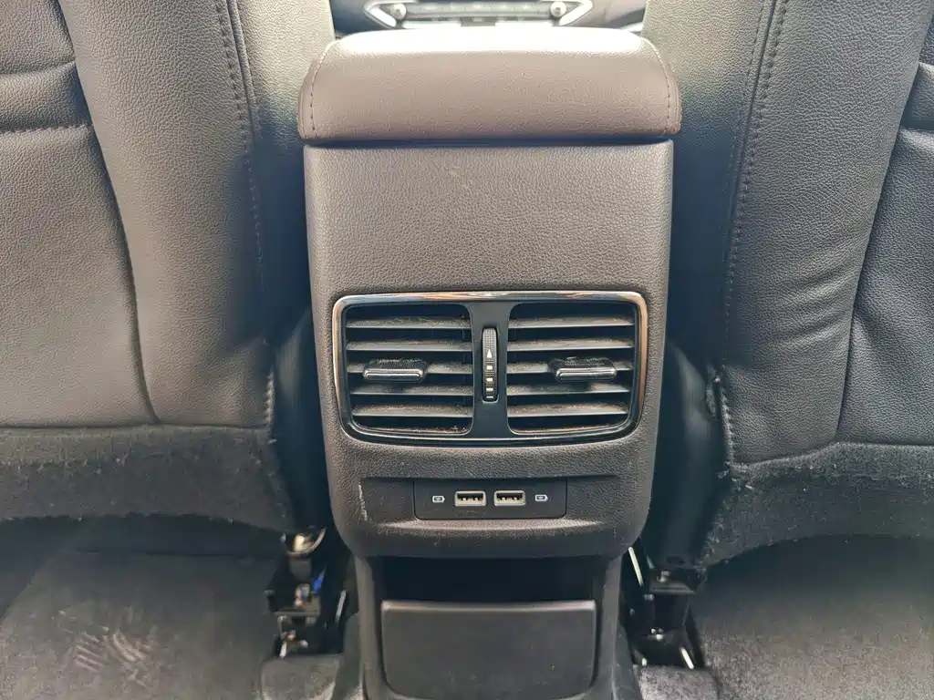 GAC Motor GS4 Hybrid — фото 28