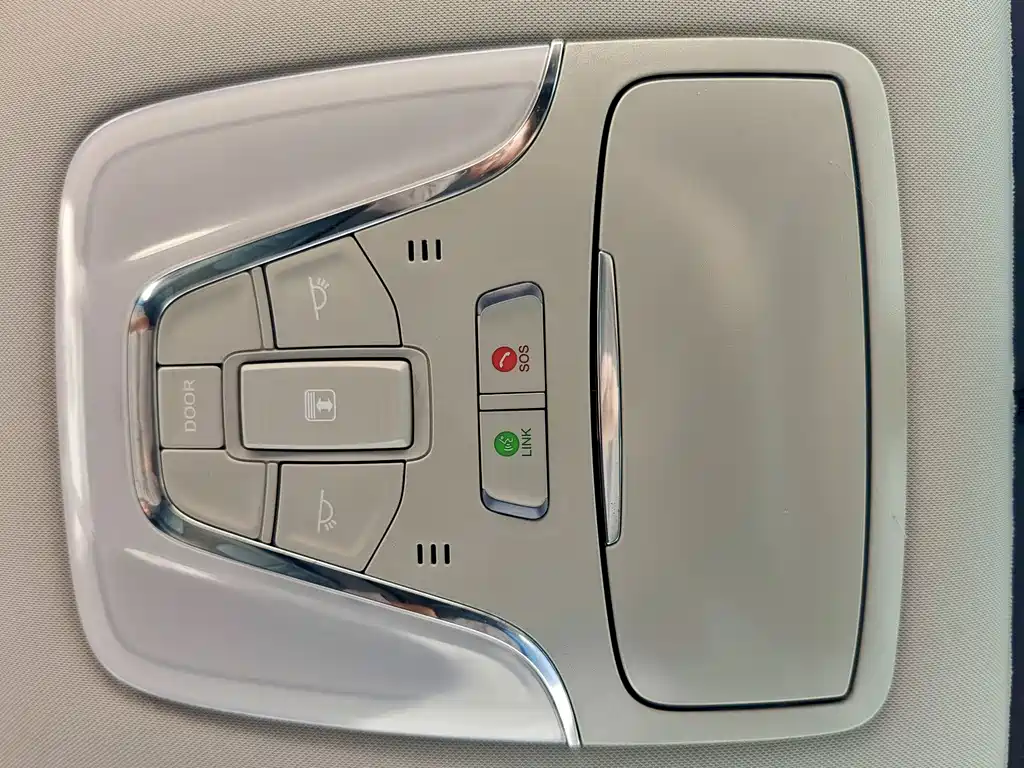 GAC Motor GS4 Hybrid — фото 29