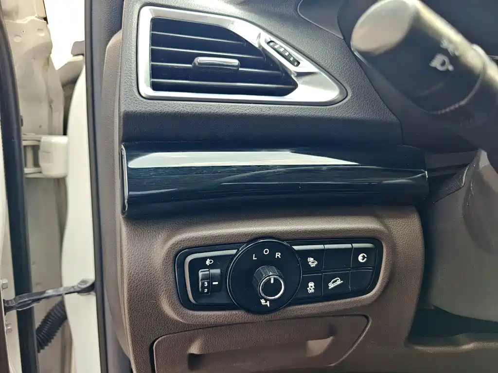 GAC Motor GS4 Hybrid — фото 30